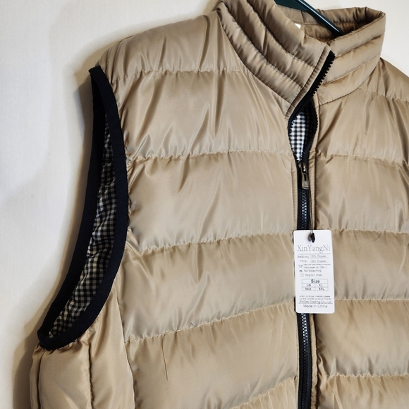 Men's Tan Puffer Vest XL Xin YangNi. Warm And Cozy - Picture 4 of 8
